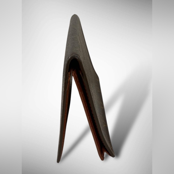 Louis Vuitton Monogram Porto Valeur Cult Credit Card/Billfold - Picture 8 of 16